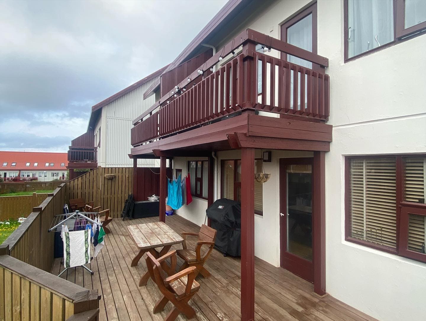 Fyrirmynd fyrir verkefni: Pallur við einbýlishús