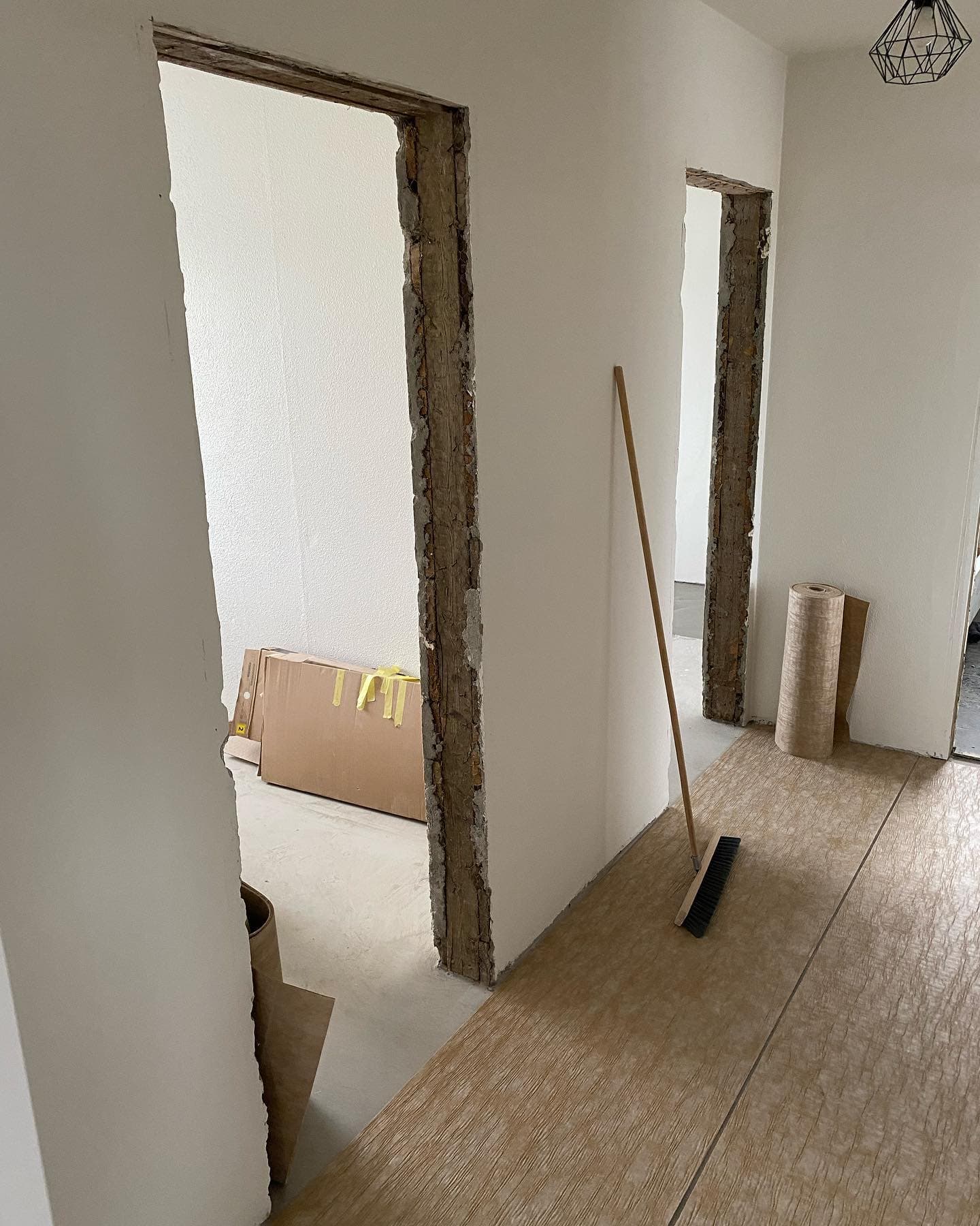 Fyrirmynd fyrir verkefni: Parket og listar